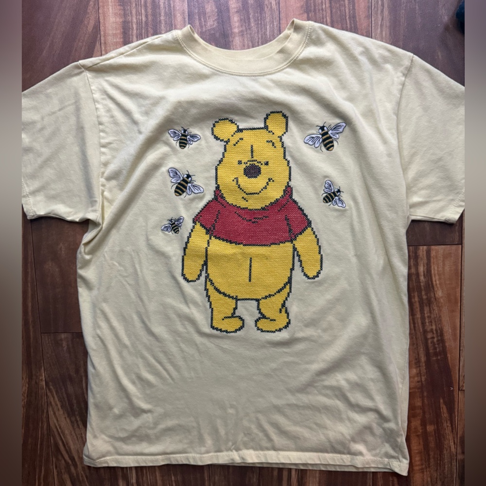 Disney Yellow and Red Winnie the Pooh Short Sleeve Tee